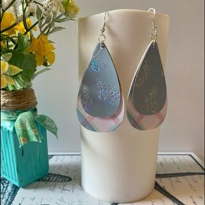 Butterfly Garden leather earrings!